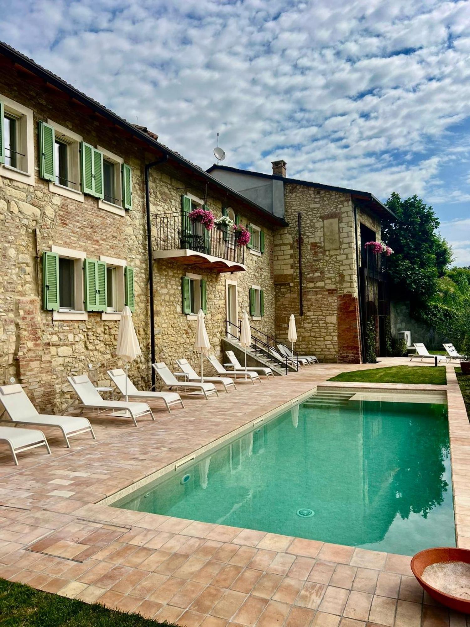 فندق Relais Dal Cavaliere Castellino  المظهر الخارجي الصورة
